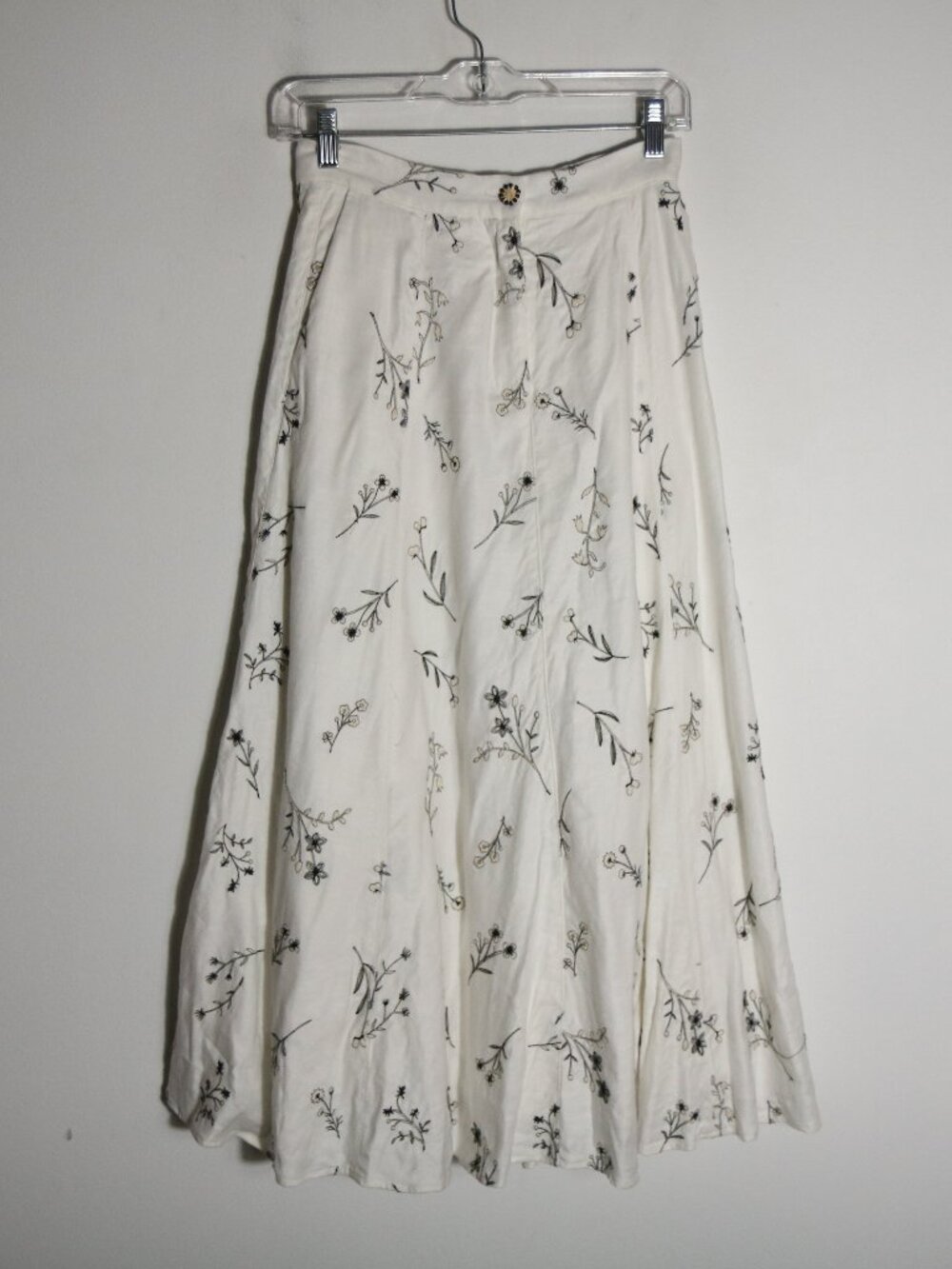 Elie Tahari Linen Floral Embroidered Maxi Skirt 2 White Pleated Romantic Whimsy